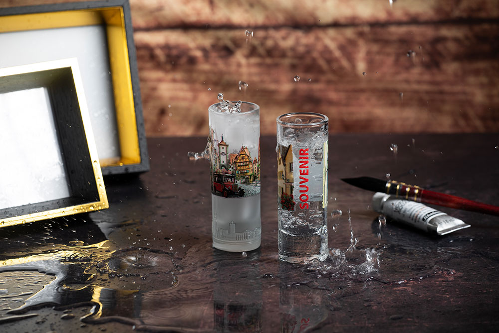 Wodkazylinder mit dreidimensionalem Dekor-Aufdruck, Embossing