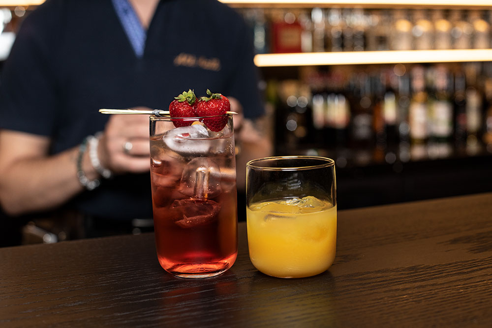 Ontario Gläser an der Bar