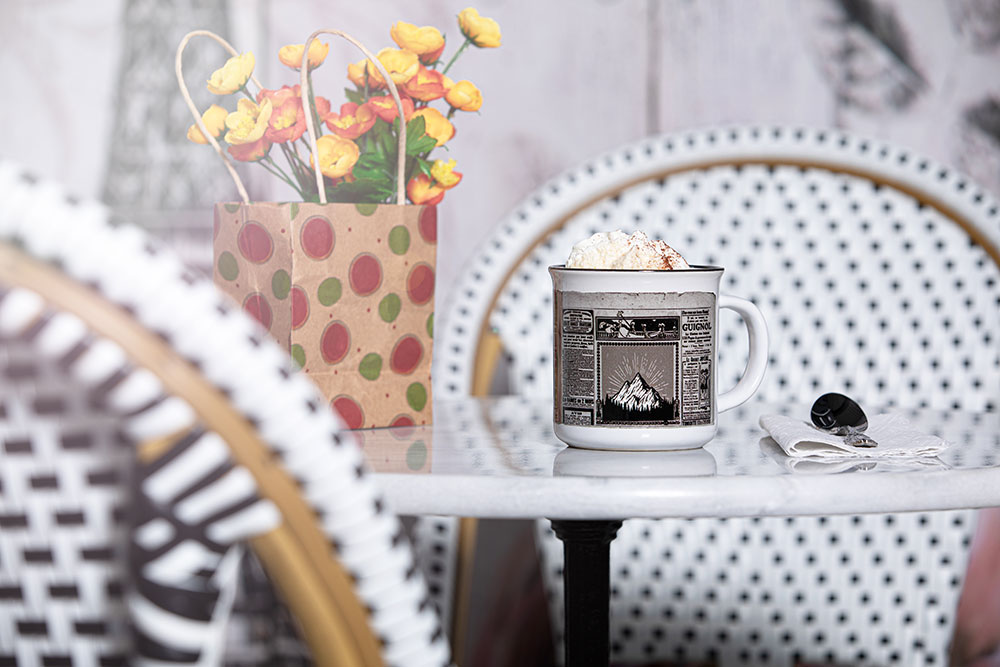 Tasse Vintage weiss mit schwarzem Rand